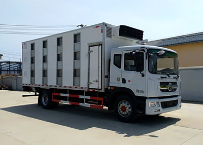 多利卡D9恒溫型畜禽運輸車