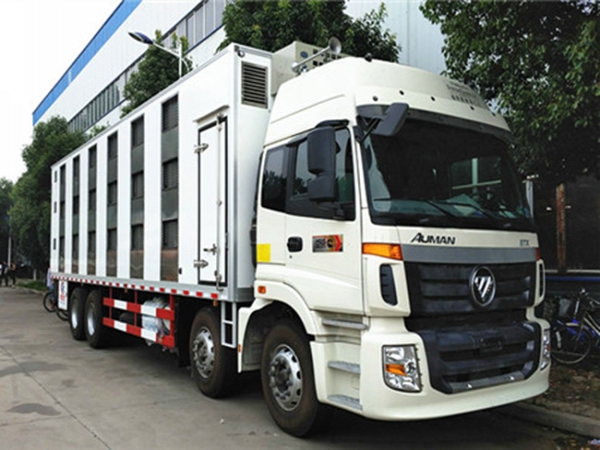 歐曼恒溫畜禽運輸車