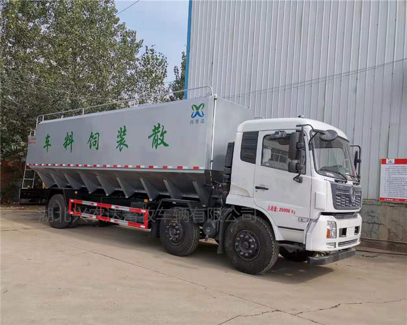 15噸（34m3）飼料運(yùn)輸車(chē)