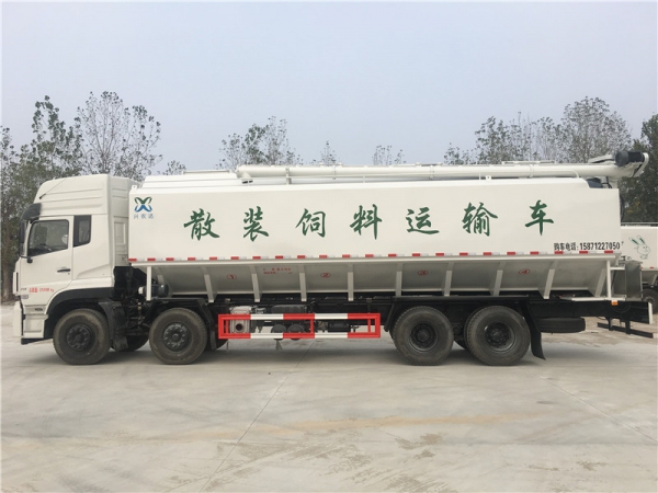 20噸（47.5m3）飼料運(yùn)輸車(chē)